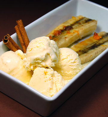 Cinnamon Ice Cream recipe served with Baked Bananas for the ultimate dessert!
