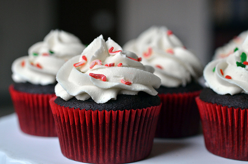 Chocolate Candy Cane Cupcakes1