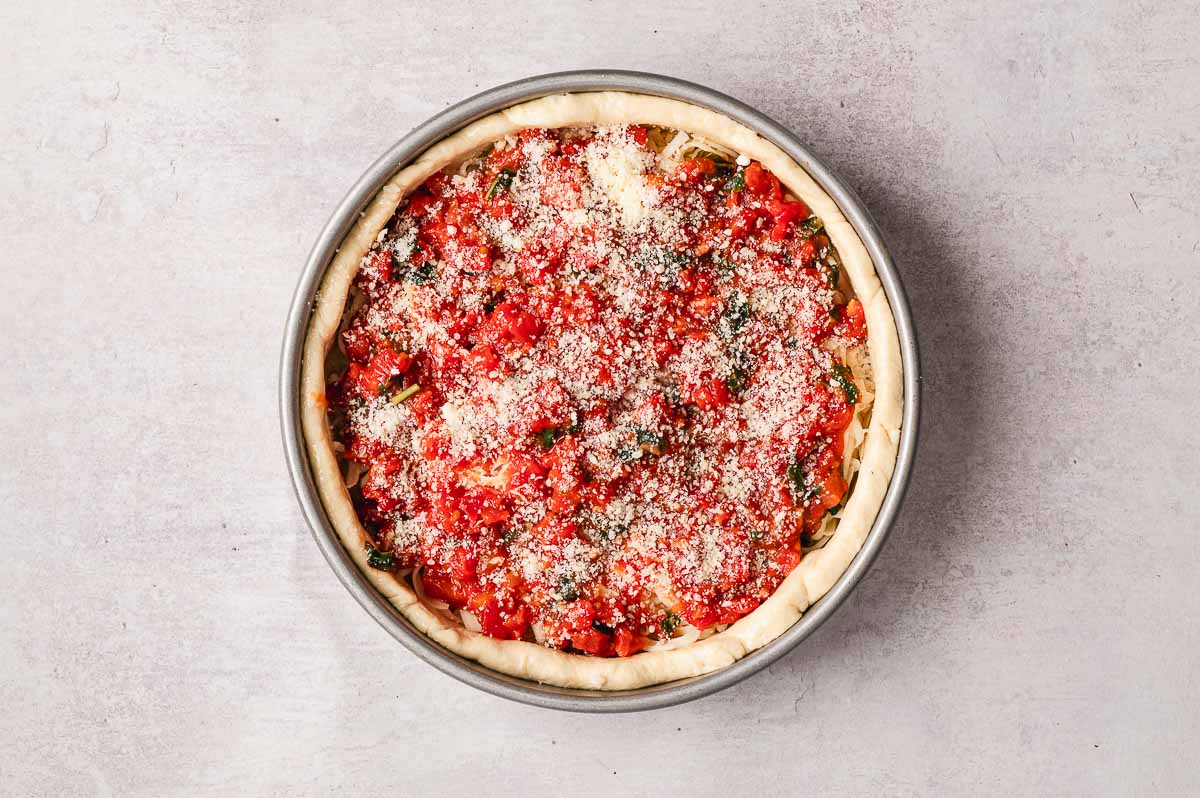 sauce in cake pan for chicago style pizza recipe