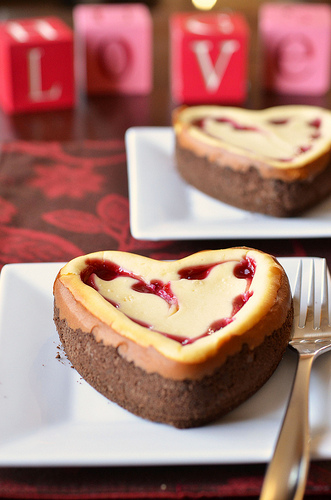 White Chocolate Raspberry Heart Cheesecake