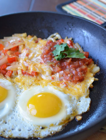 Start your day off right with a zesty breakfast like this Mexican Egg Skillet.  The perfect breakfast for Cinco de Mayo!