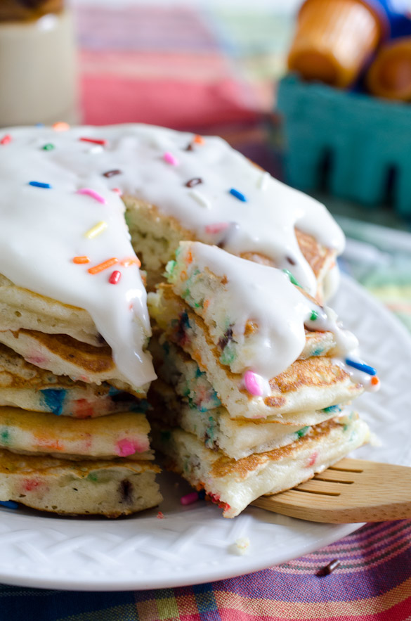 Birthday Cake Pancakes - these fluffy funfetti style pancakes are the best way to celebrate a birthday at breakfast!