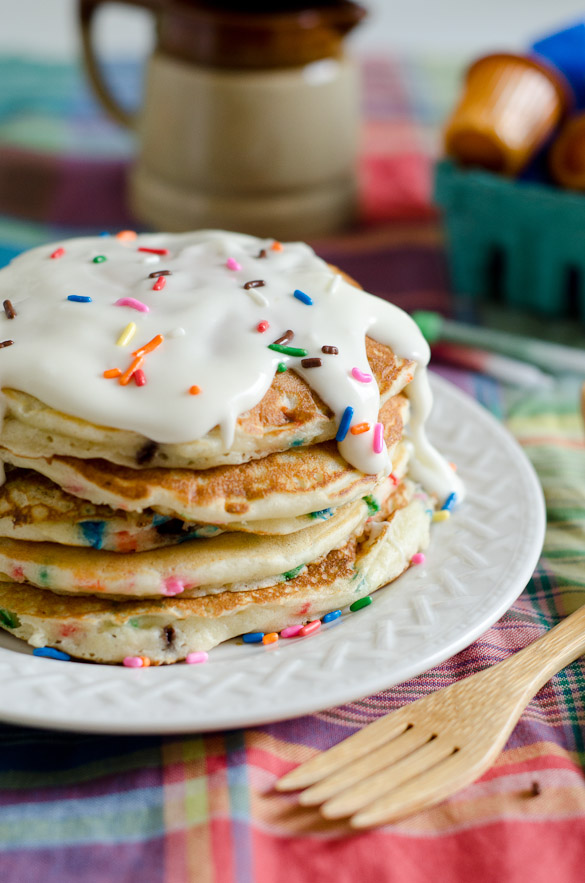 Birthday Cake Pancakes - these fluffy funfetti style pancakes are the best way to celebrate a birthday at breakfast!