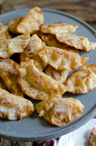 Fried Cinnamon Apple Hand Pies 2
