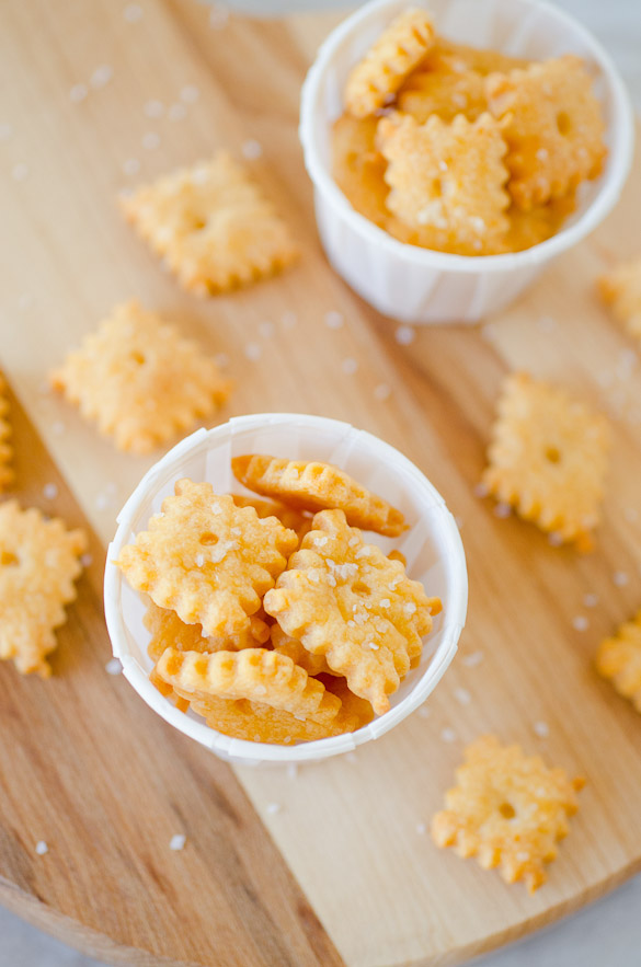 You can make homemade Cheez-It snack crackers with little effort and better fresher taste! 