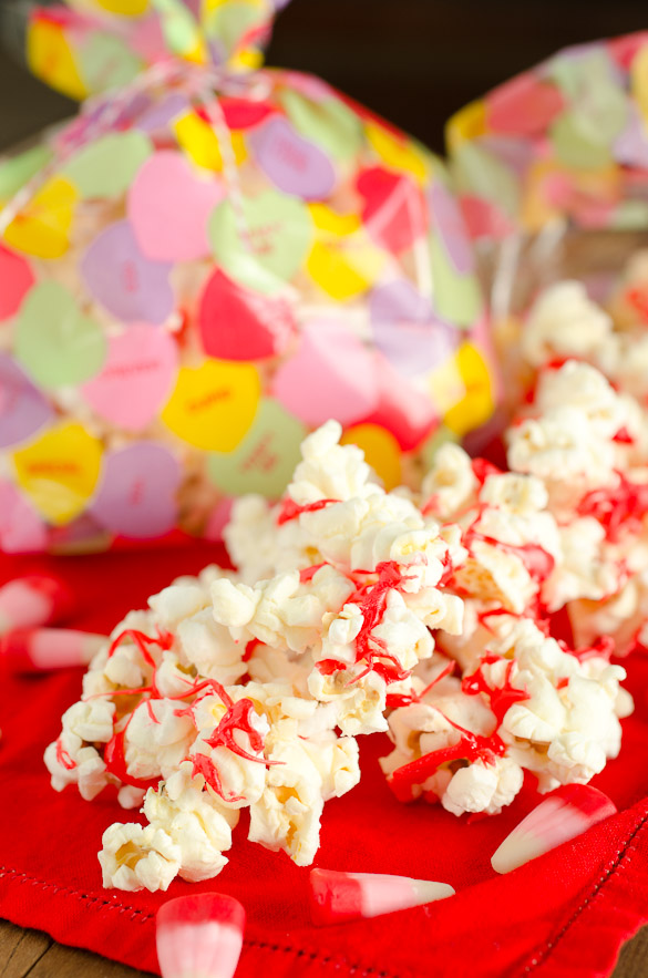 Popcorn with valentine candy