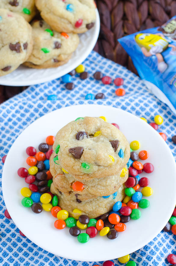 Coconut Oil Chocolate Chip Cookies with Mini M&Ms (No Butter!) by @SeededTable