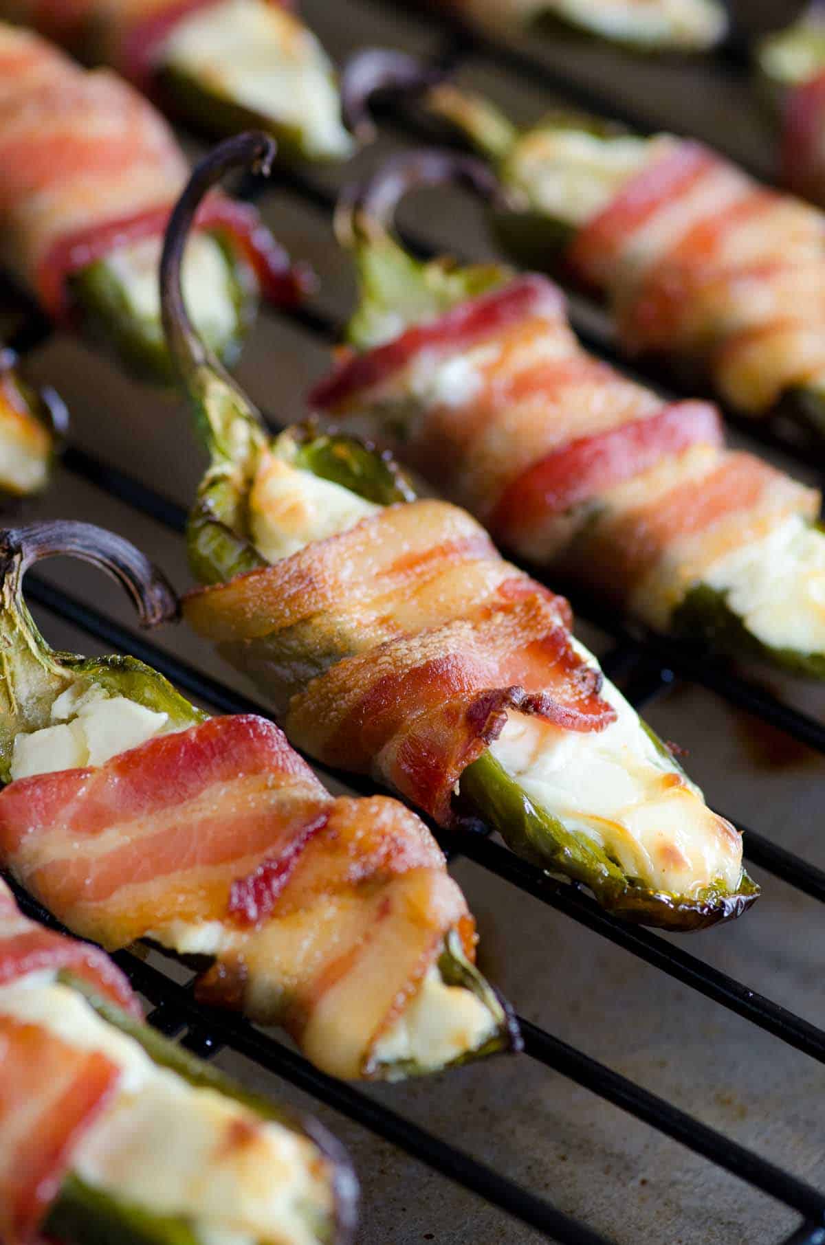 bacon wrapped jalapeno stuffed with cream cheese
