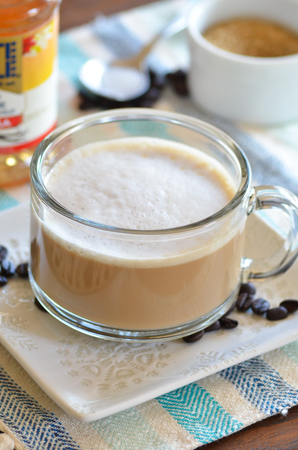 Low-Calorie Vanilla Latte (Skinny Vanilla Latte) - you can make at home without an espresso machine or fancy equipment!
