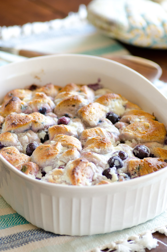5-Ingredient Blueberry Ricotta Breakfast Bubble Up Bake
