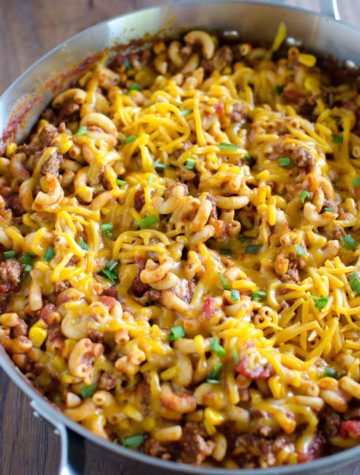 Family Favorite Chili Mac - 30 minute meal