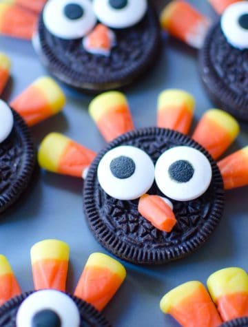 oreo cookie turkeys with candy corn feathers