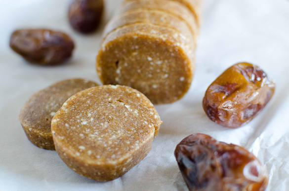 Apple Butter Date Rolls - a no bake snack that is nutty and sweet. Ready in 15 minutes!
