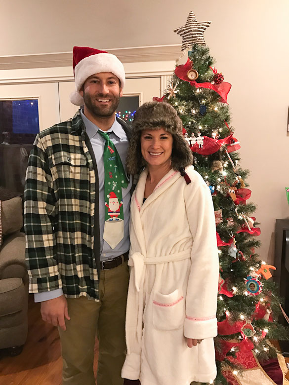 How to host a National Lampoon's Christmas Vacation movie viewing party, complete with a Christmas Vacation themed menu and decorations! Read below on how to host your own Christmas Vacation movie party with Christmas Vacation food and decor. Tell your guests to dress in their best tacky Griswold-inspired costumes!