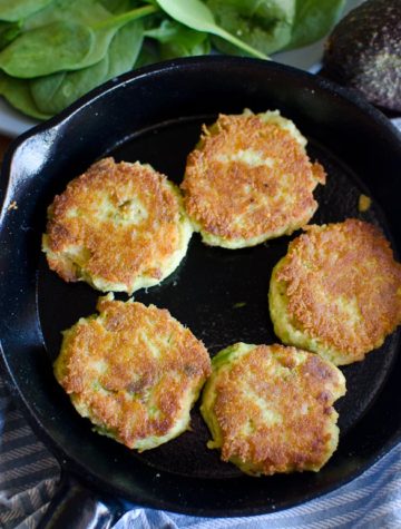 Turn your can of tuna into a meal with these pan-fried Avocado Tuna Patties. Only 4 ingredients and Whole30 approved! Crispy on the outside, these simple Avocado Tuna Patties are a tasty healthy lunch option.