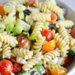 greek pasta salad with tomatoes
