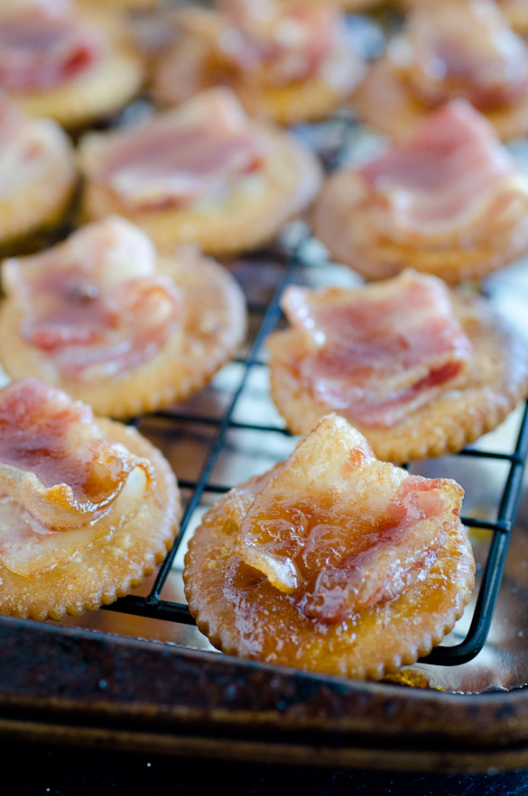 Ritz crackers with candied bacon