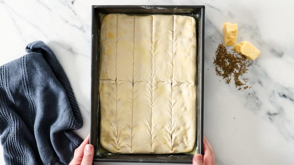 Pizza Hut Breadsticks Recipe Easy breadsticks for pizza night at home!