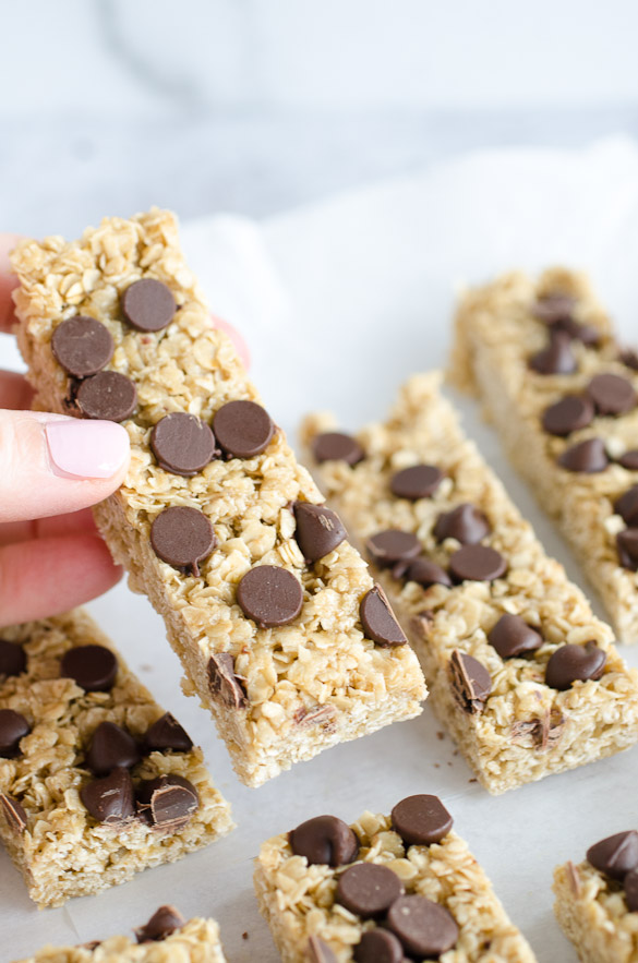 chocolate chip granola bars