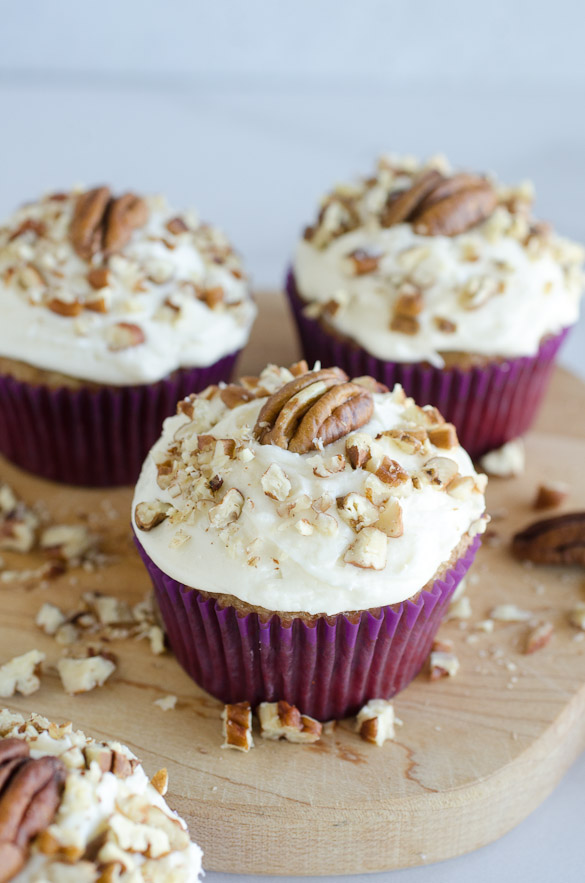 cupcakes with pecan topping