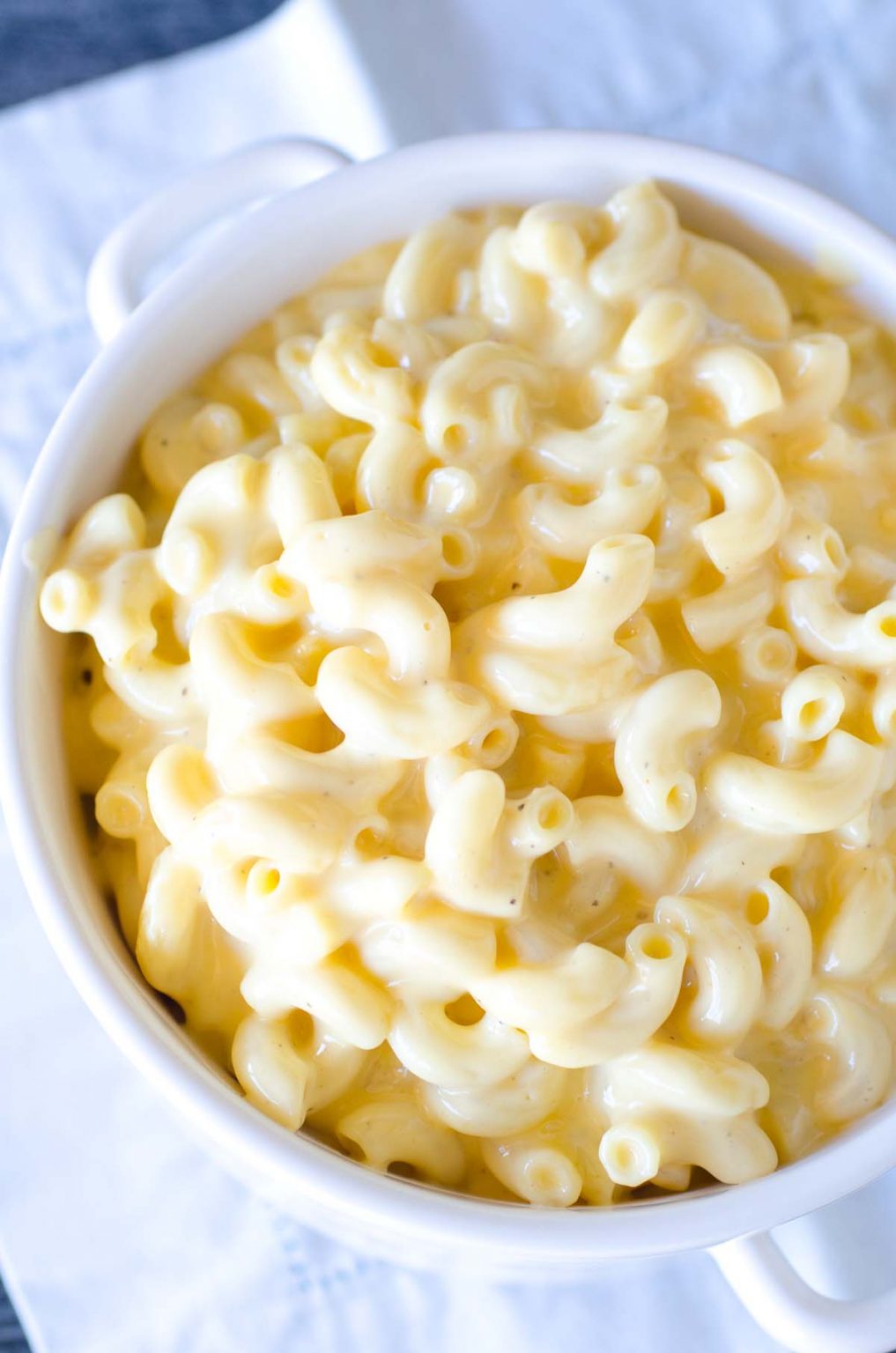 Creamy Mac and Cheese - EASY stove top recipe!