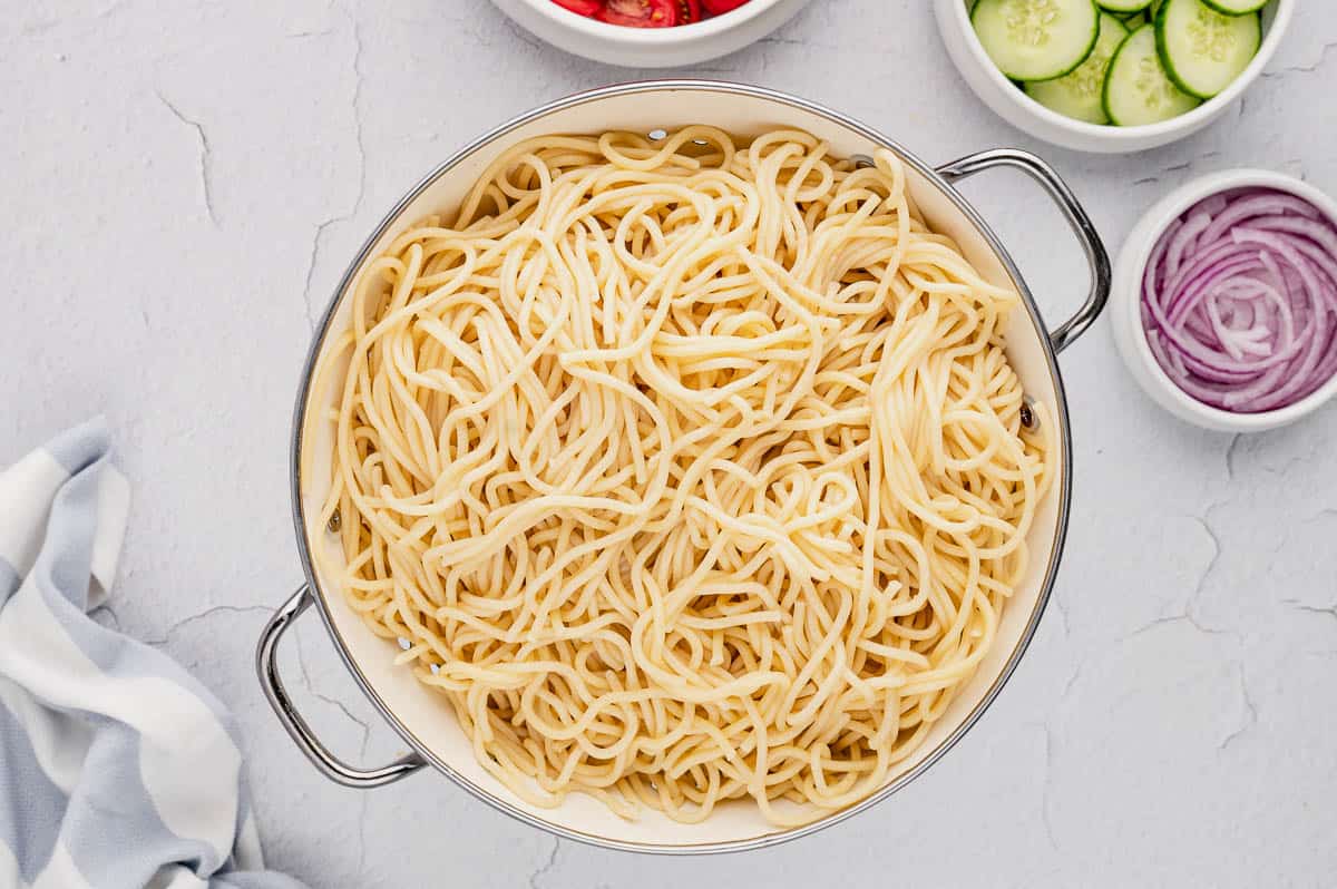 boiled spaghetti noodles in a large pot