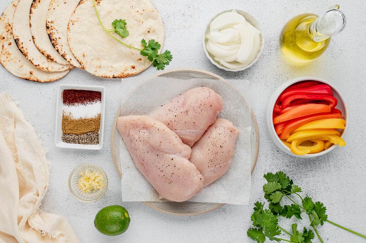 ingredients to make easy chicken fajitas