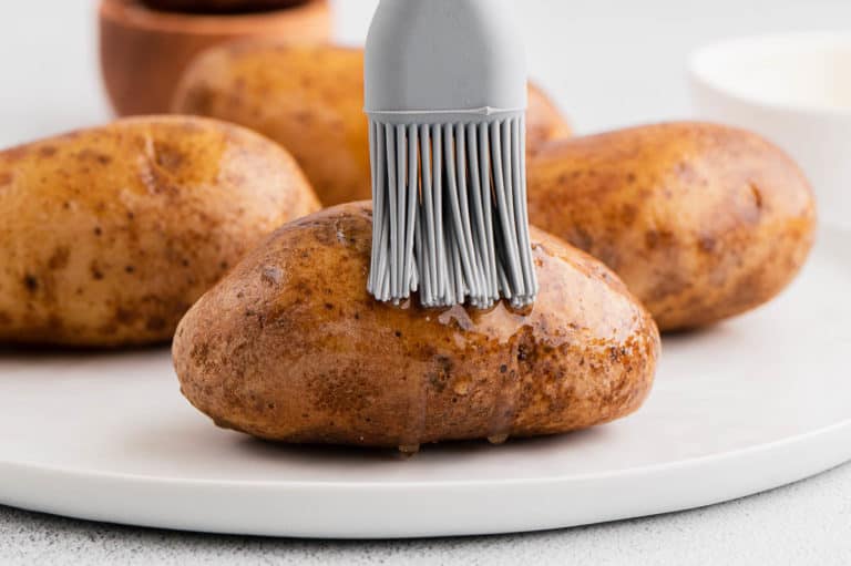 How to Bake Potatoes in the Oven Crispy skin with fluffy inside!