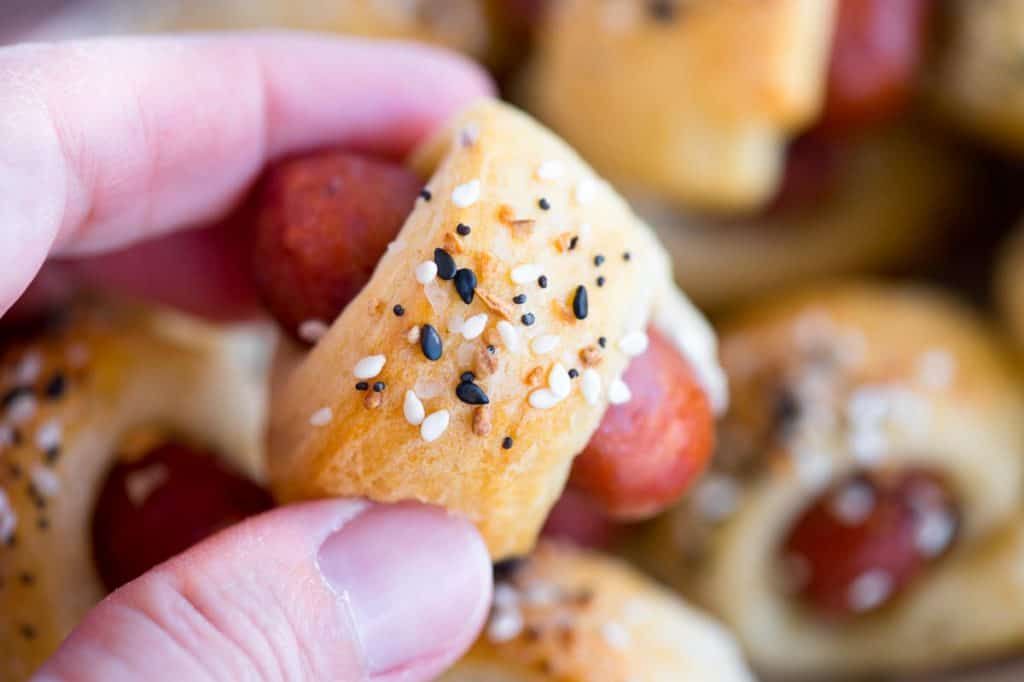 "Everything" Bagel Seasoning Pigs in a Blanket Easy appetizer!!