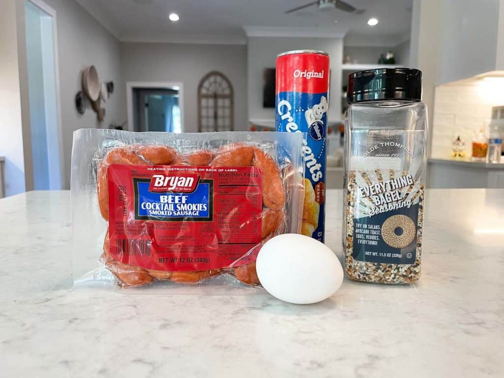 "Everything" Bagel Seasoning Pigs in a Blanket Easy appetizer!!